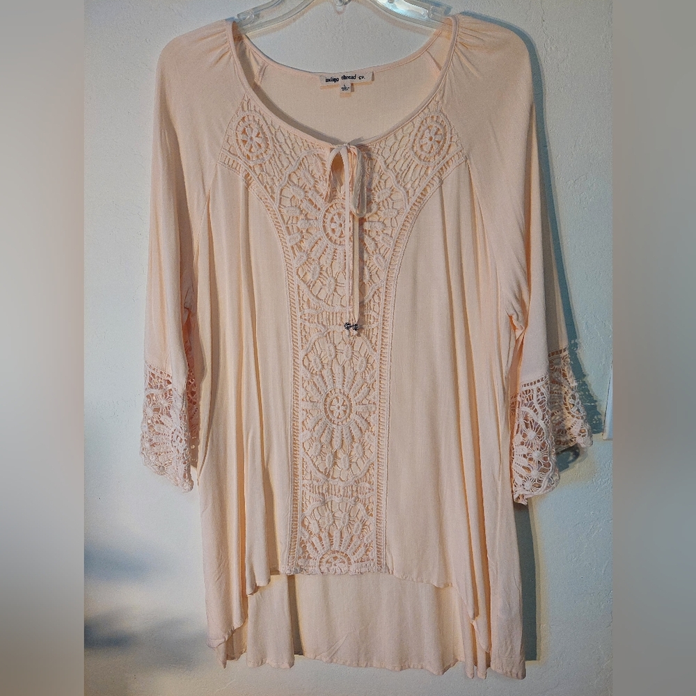 Indigo Thread Co. Lace Accent Women's Tunic in Light Peach